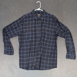 Filson Men's XL Navy and Black Plaid Shirt